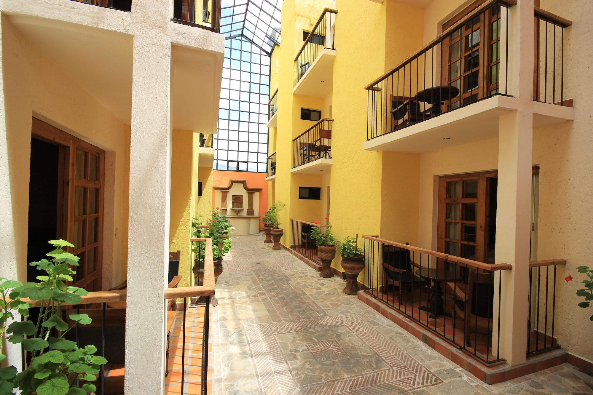 Hotel Diego De Mazariegos San Cristóbal de Las Casas Exteriör bild